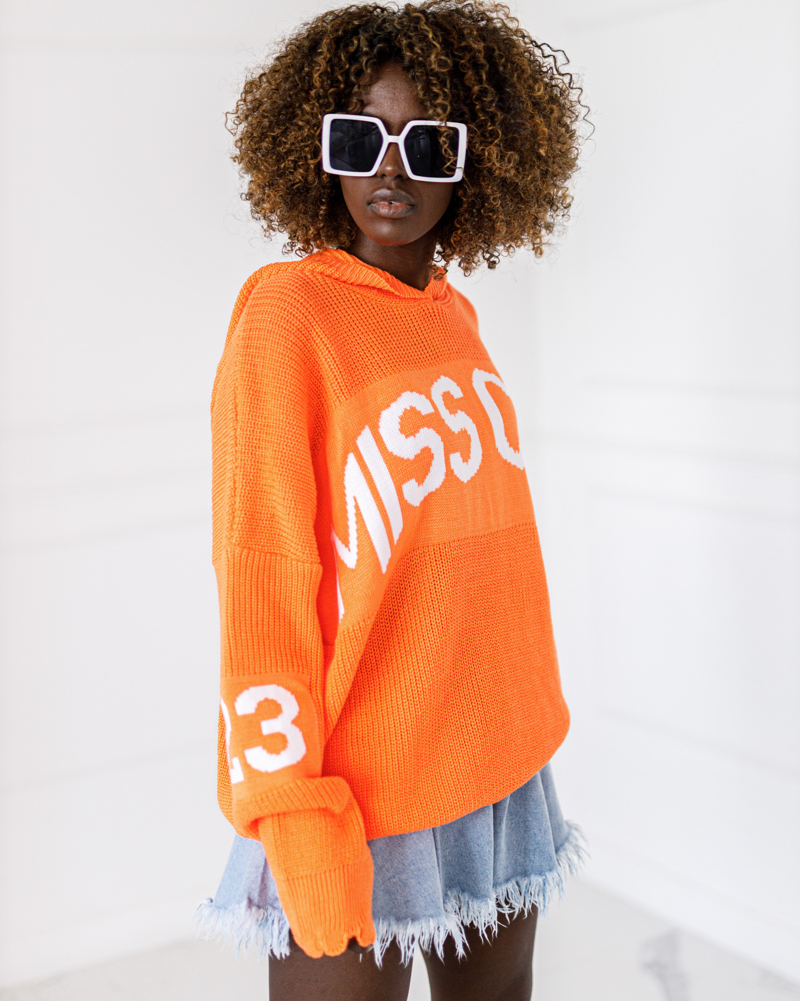 SWETER OVERSIZE #MC23 FINAL - obrazek 3