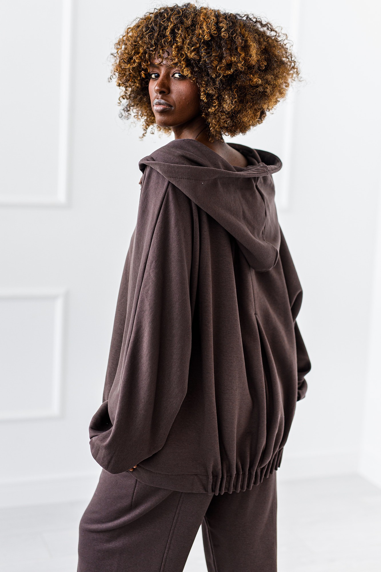 BLUZA OVERSIZE KARINA #MC CHOCOLATE - obrazek 4