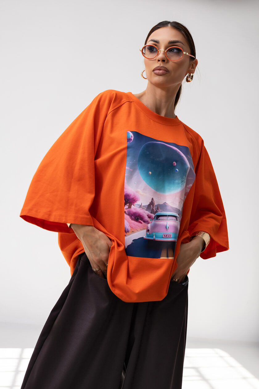 T-Shirt OVERSIZE CAR ORANGE - obrazek 3
