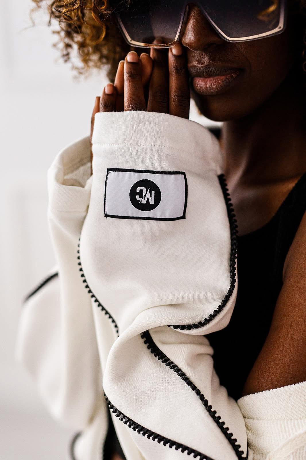 NARZUTKA DRESOWA OVERSIZE #MC WHITE - obrazek 3