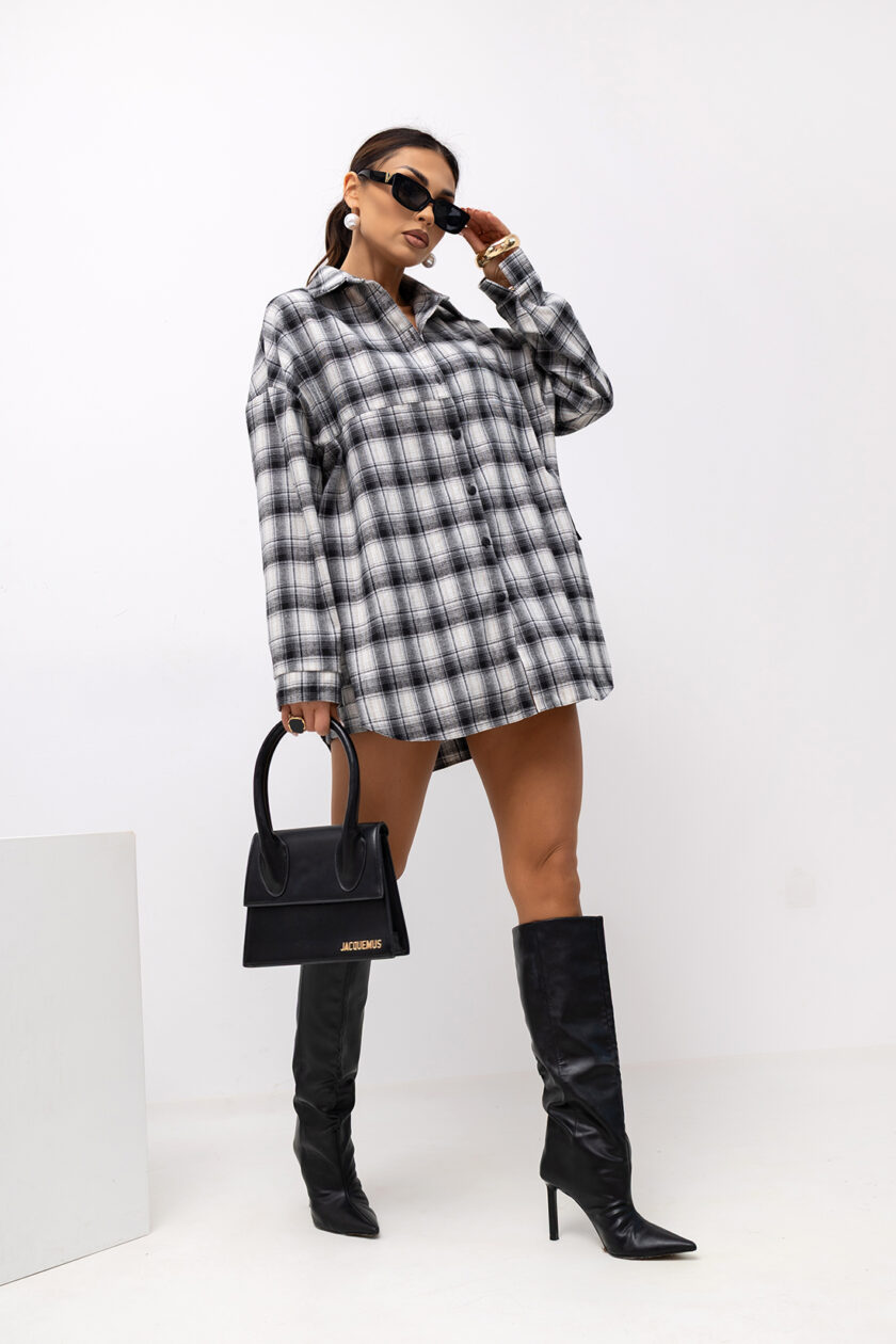 KOSZULA OVERSIZE NEED YOU MORE
