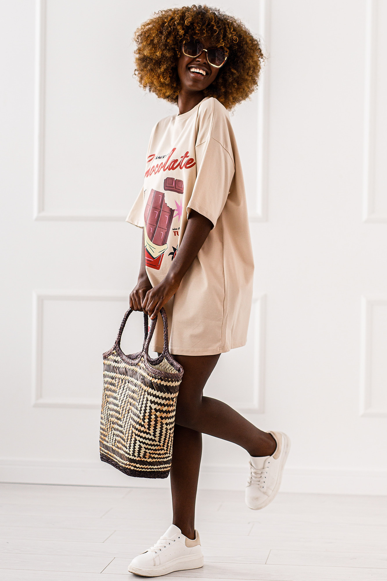T-SHIRT OVERSIZE CHOCOLATE #02 - obrazek 3